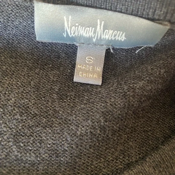 Neiman Marcus, Gray sweater dress, Size Small with faux leather trim at cuffs - Picture 3 of 9